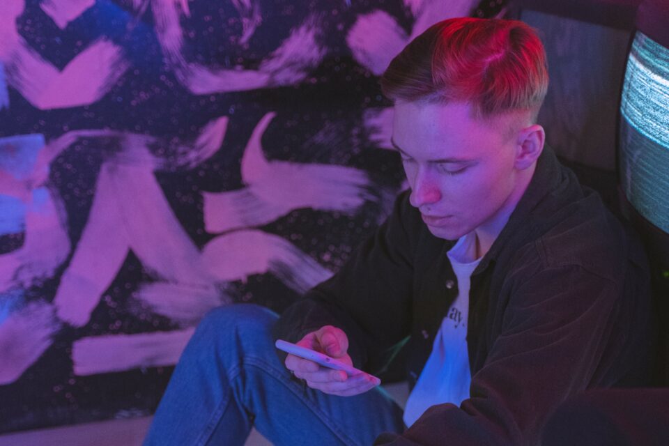 what-attracts-an-older-man-to-a-younger-woman-truth-revealed