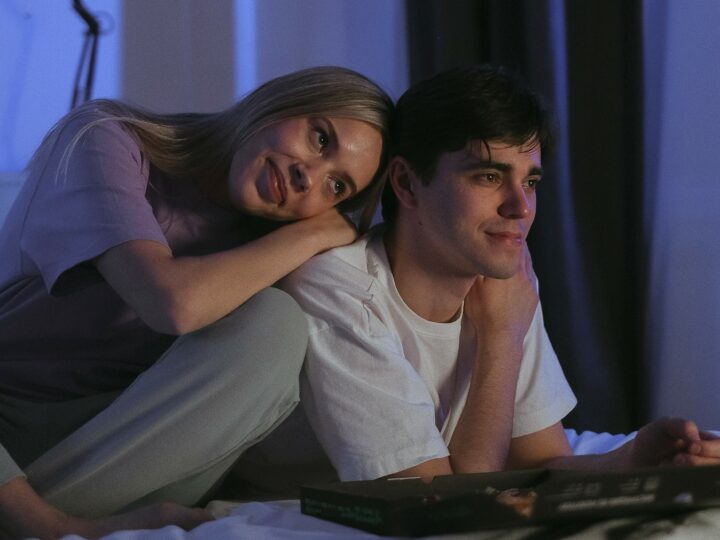 How To Get Out Of The Talking Stage? 7 Tips On How To Escape This Dating Torture