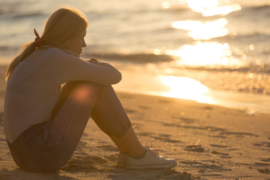 DONE! 9 Behaviors That Reveal a Heartbroken Woman