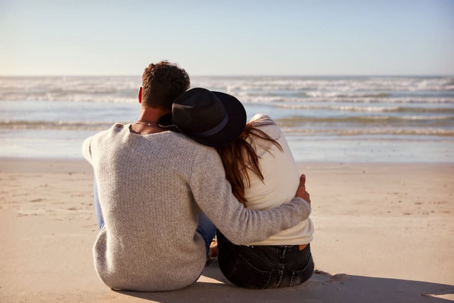 DONE! 9 Reasons Men Prefer Emotionally Intelligent Women for Long-Term Relationships