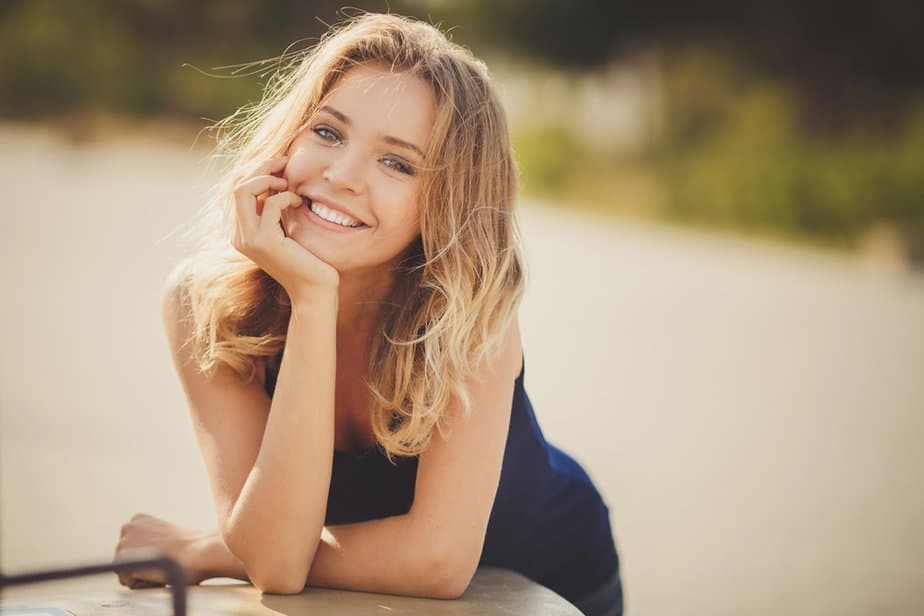 What Makes A Woman Beautiful 11 Interesting Traits Besides Confidence
