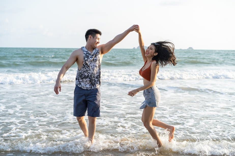DONE 30 Beach Date Ideas And Tips For The Most Beautiful Rendezvous 10