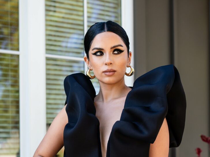 12 Aggressive Body Language Signs And How To Handle Them