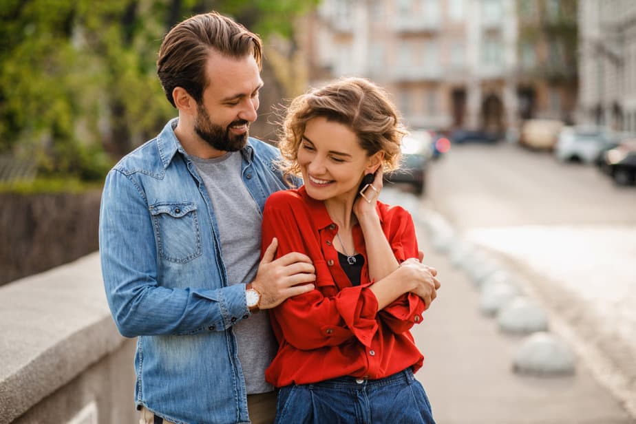 11 Sweet And Obvious Signs A Guy Is Infatuated With You 4