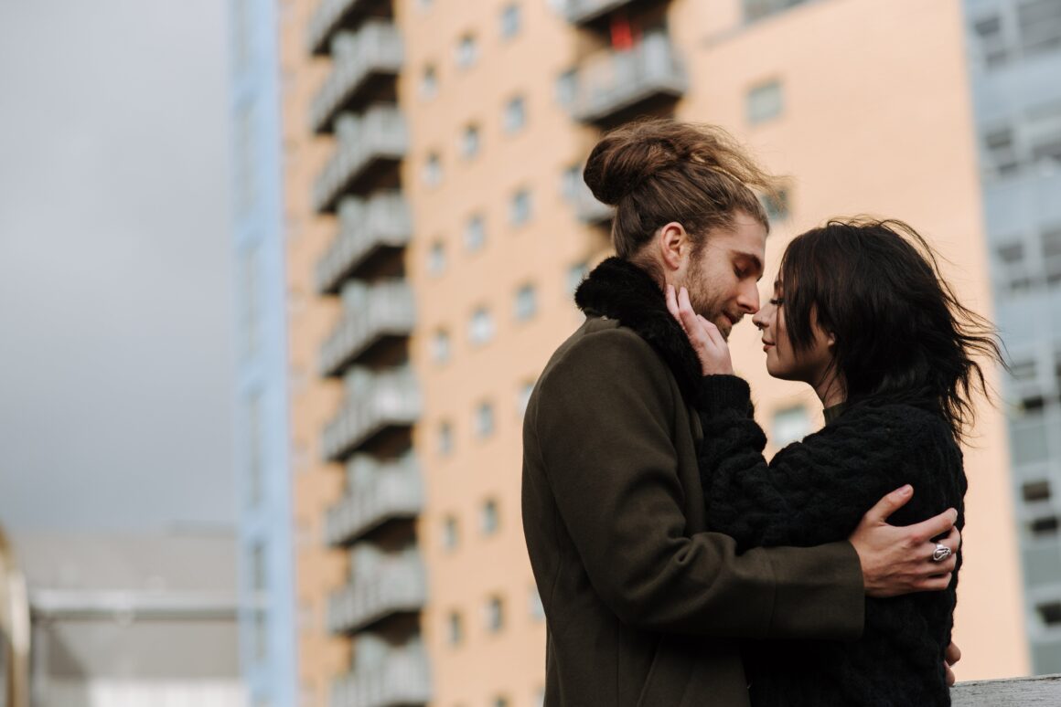 Is He The One? 11 Unmistakable Signs He's Your Soulmate