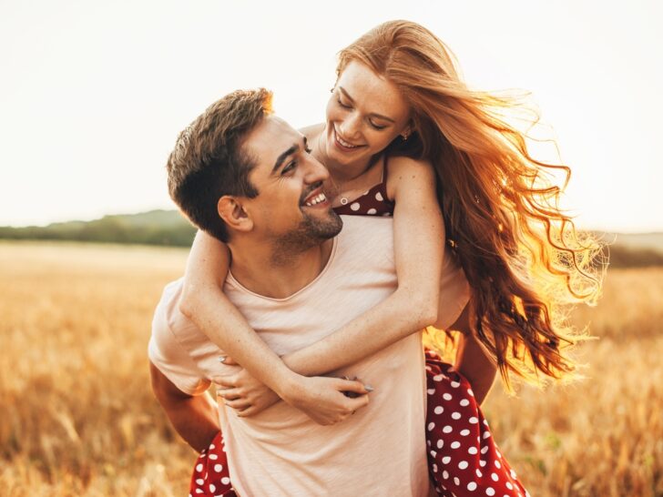 10 Small Things Happy Couples Do Daily