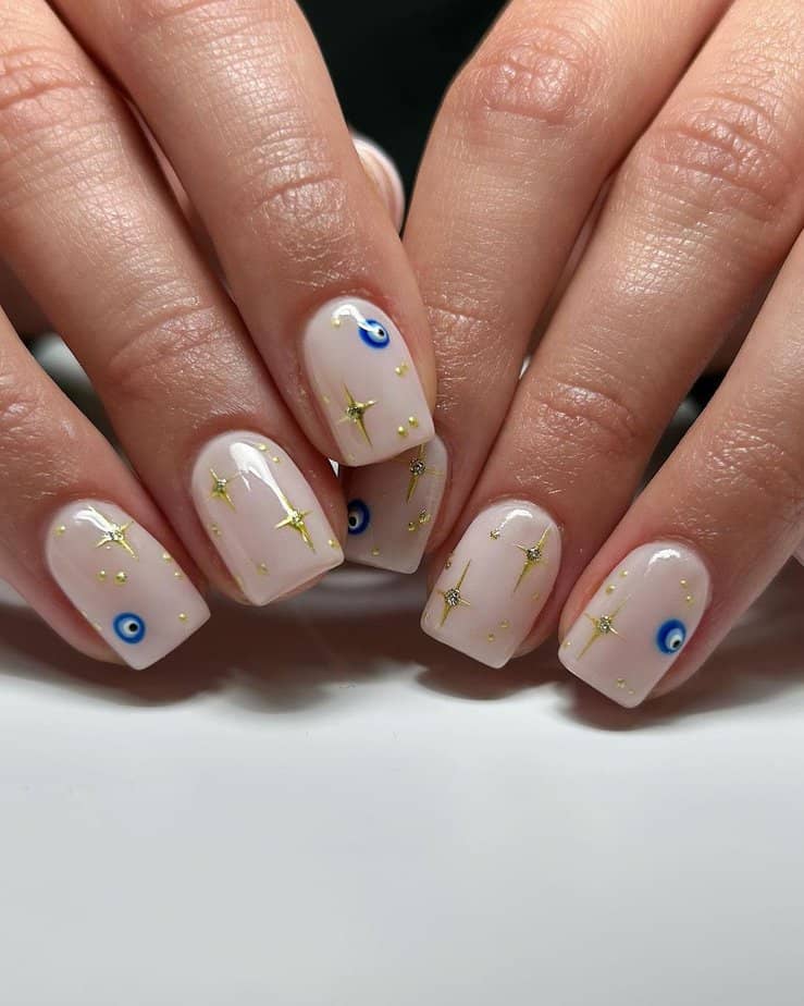 12. Good fortune nails