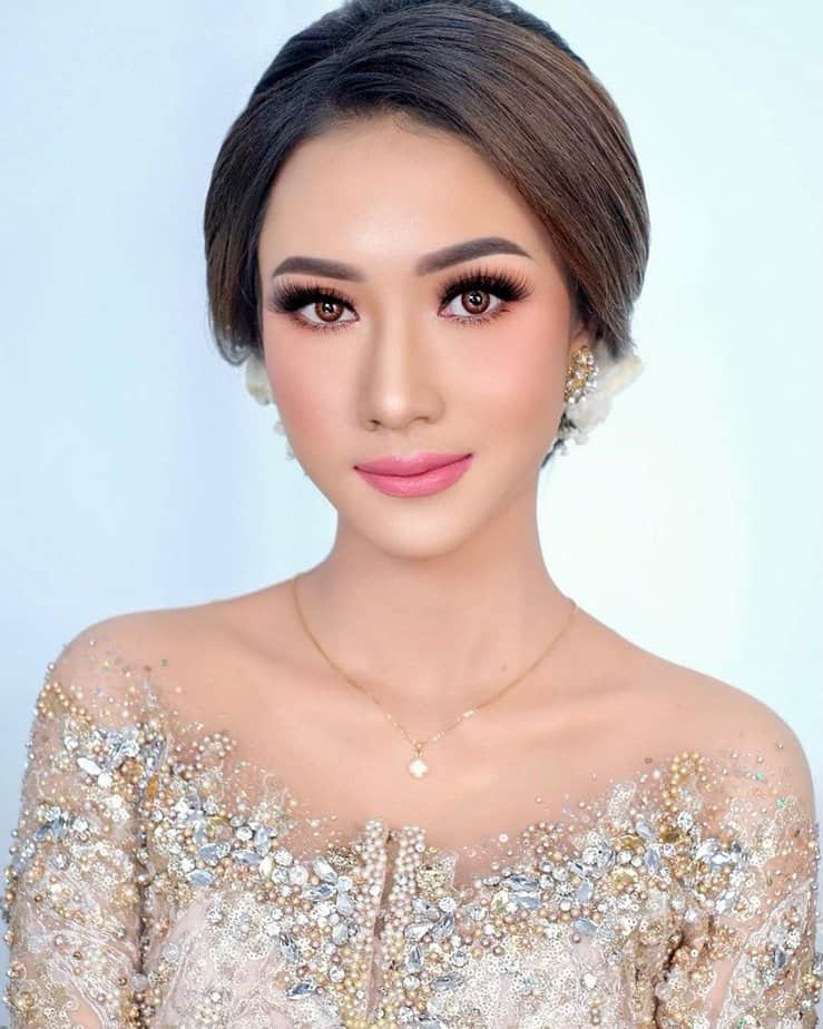 20 Beautiful Wedding Makeup Looks For That Special Day