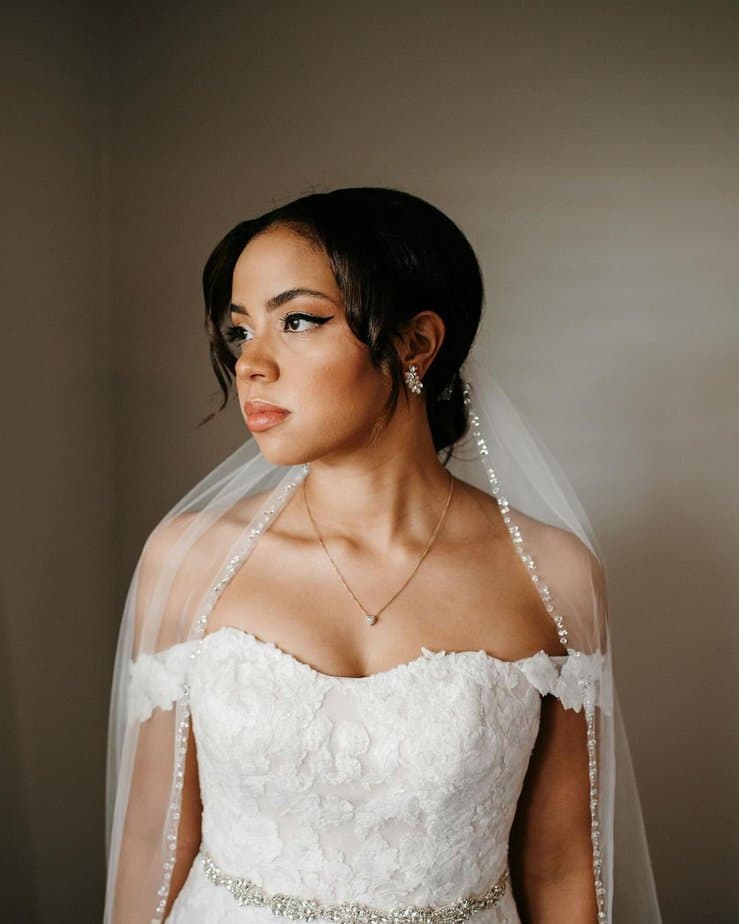 6. Classy wedding makeup look with a contemporary flair