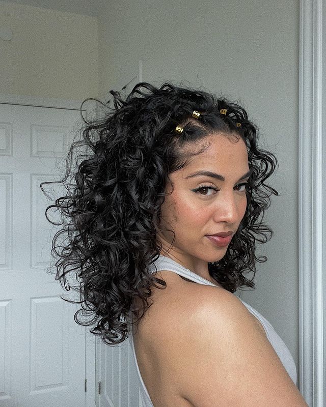 21 Gorgeous Curly Hairstyles To Flatter Your Face