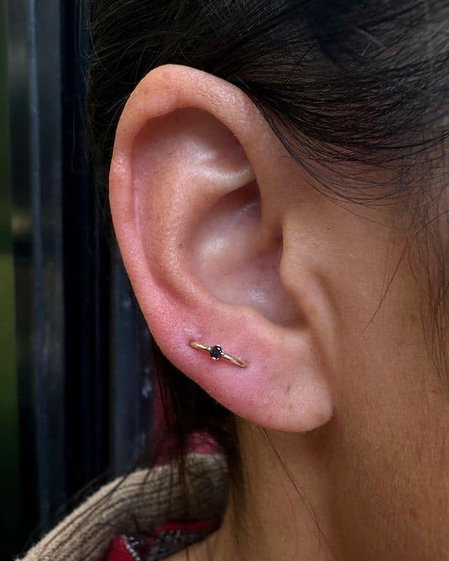 Piercing all'orecchio orbitale 1