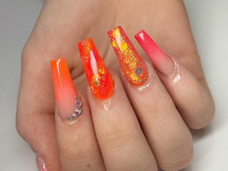 20 Ideas to Get Your Perfect Acrylic Glitter Nails