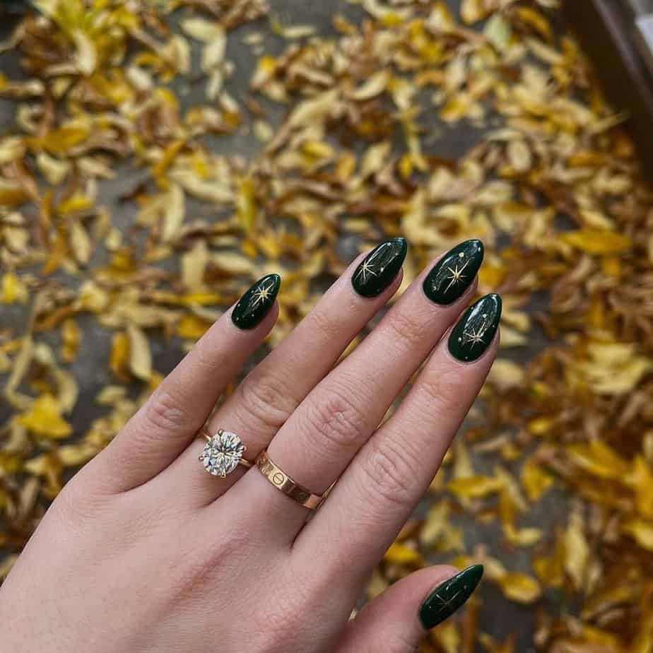 20 affascinanti unghie verde smeraldo per migliorare il vostro look invernale