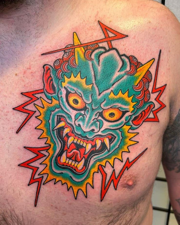 12. Tatuaggio Oni con fulmine