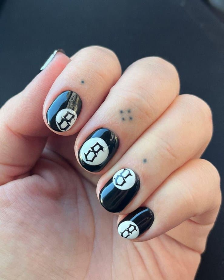 20 Incredible Ideas For Black Nails For The Modern Woman