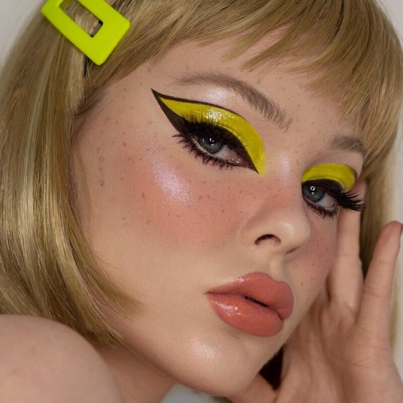 20 Yellow Eyeshadow Looks To Bring Sunshine Into Your Look