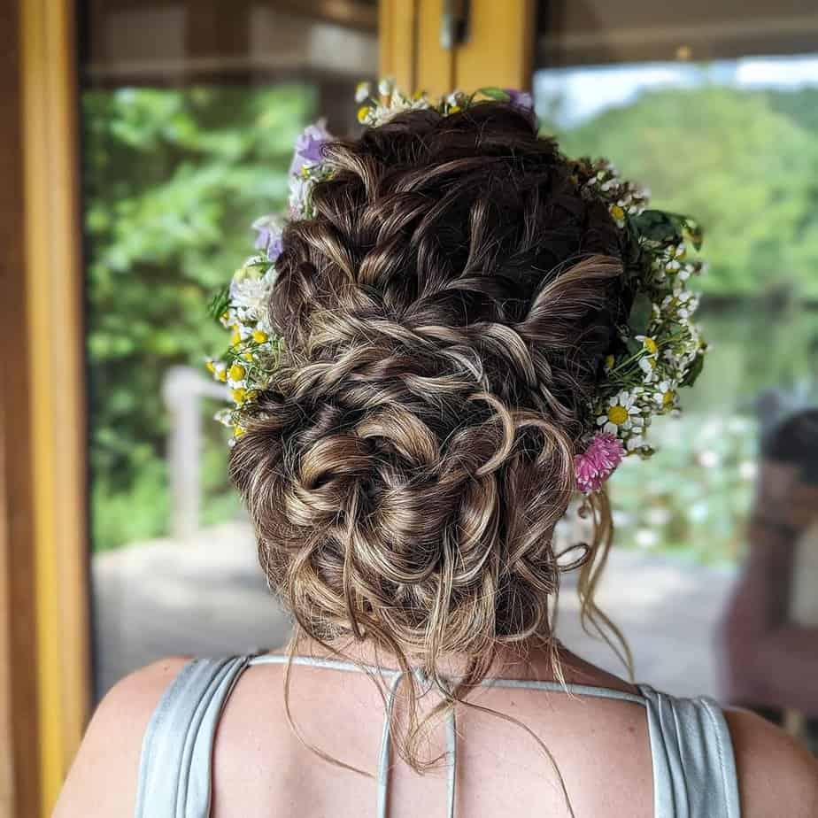 20 Stunning Summer Wedding Hairstyle Ideas To Beat The Heat