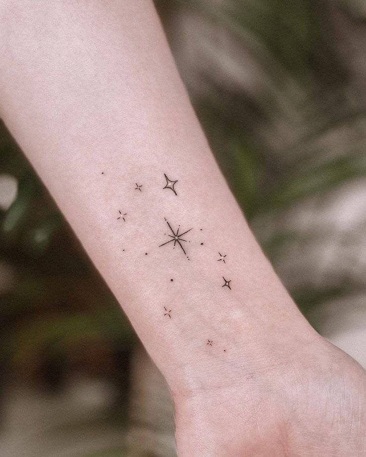 2. A sparkly tattoo on the wrist