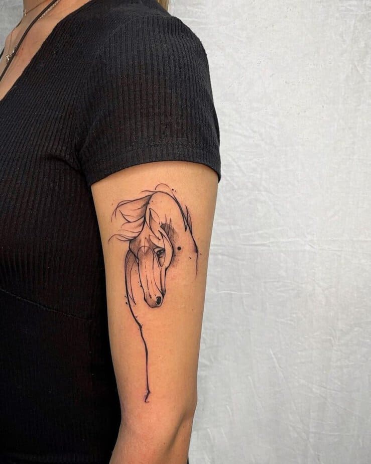 1. Tatuaggio astratto di un cavallo