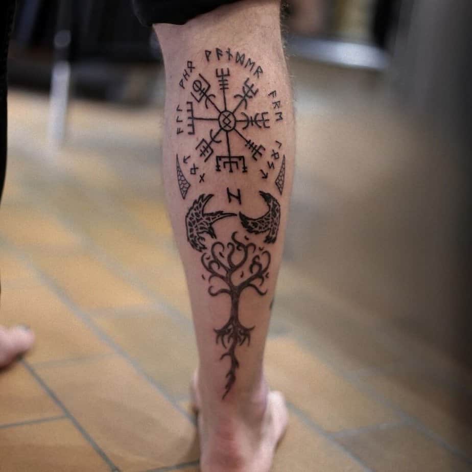 14. Tatuaggio nordico minimalista con disegno e testo semplici