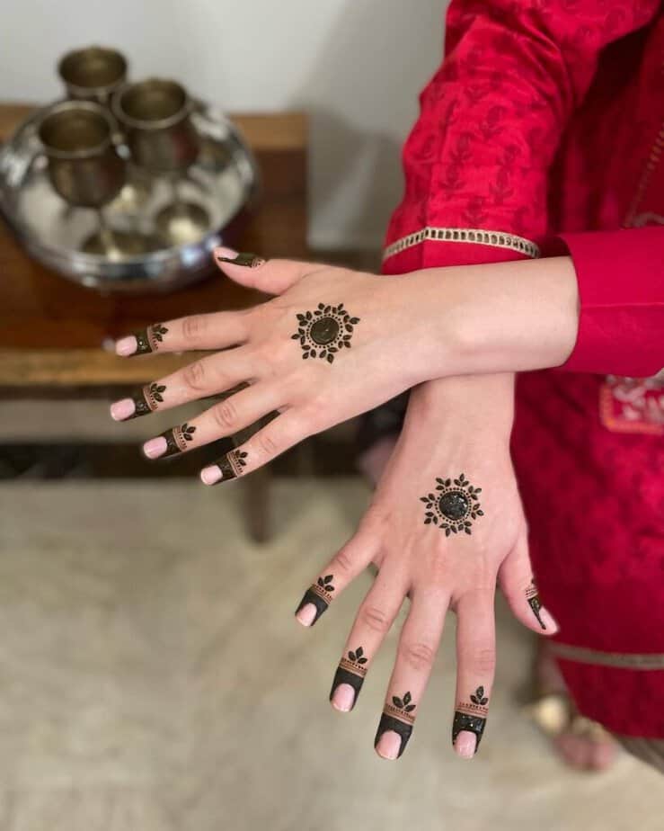 2. Un semplice tatuaggio all'henné
