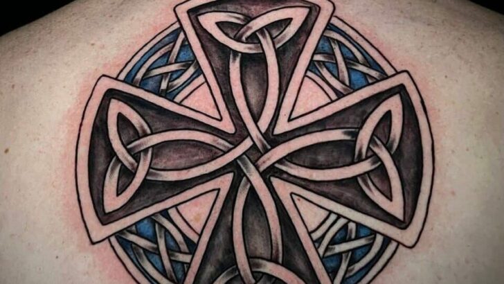 20 leggendari tatuaggi celtici che celebrano una ricca eredità.