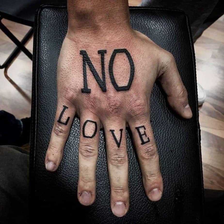 Dove posizionare il vostro nuovo tatuaggio "No Love"?