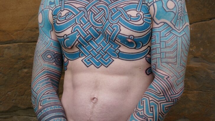 20 impressionanti tatuaggi nordici per mostrare il vichingo che è in voi.