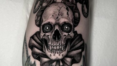 20 Spooky Gothic Tattoos In Black And Gray