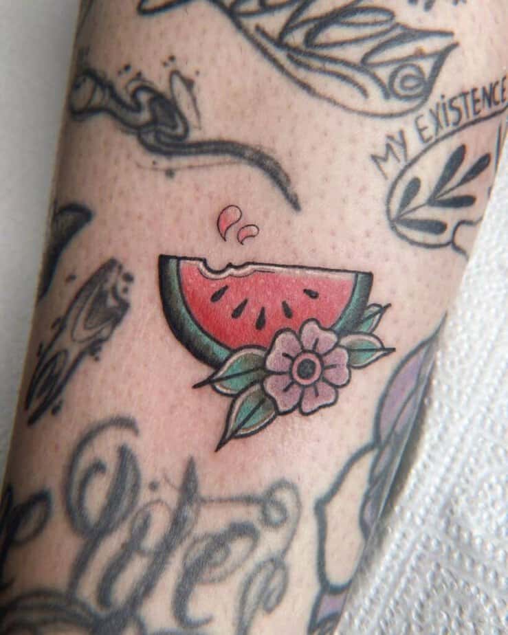 13. Tatuaggio tradizionale con l'anguria