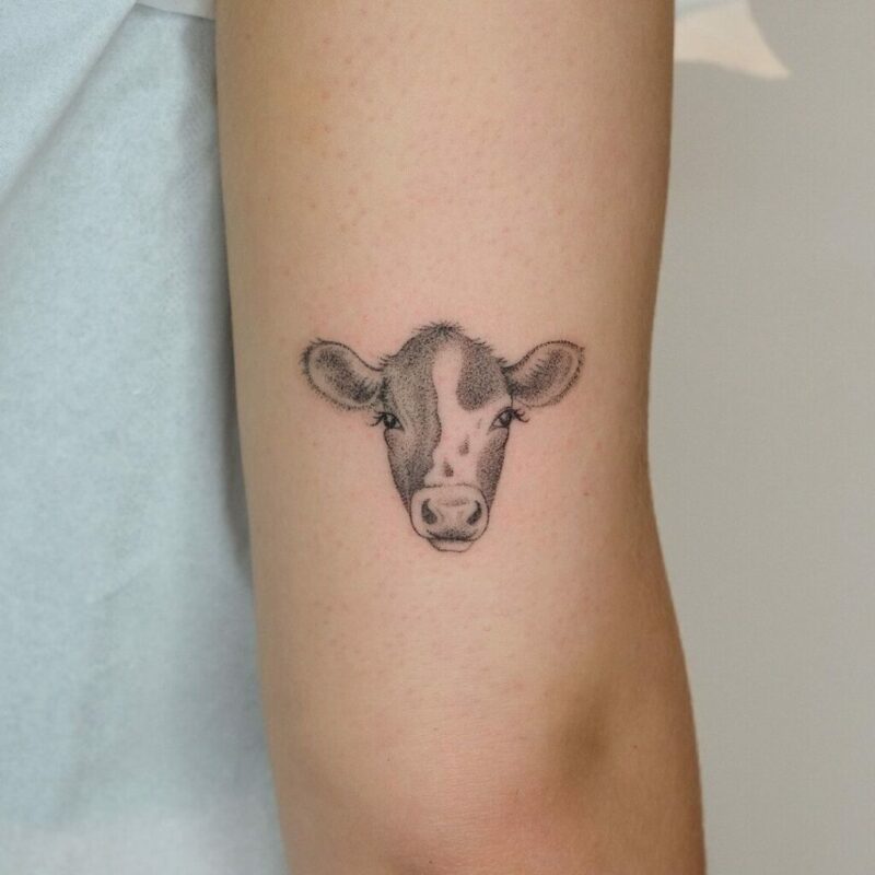 21 incredible cow tattoos that8217ll make you spit up your milk