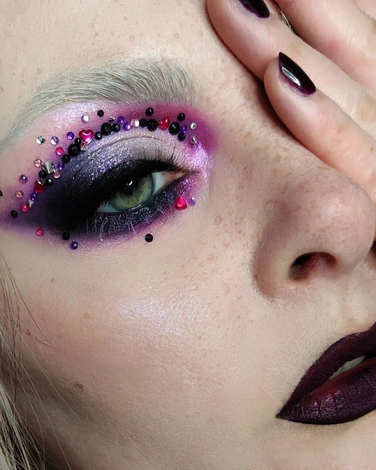 23 Eye Makeup Looks for Green Eyes To Elevate Their Beauty