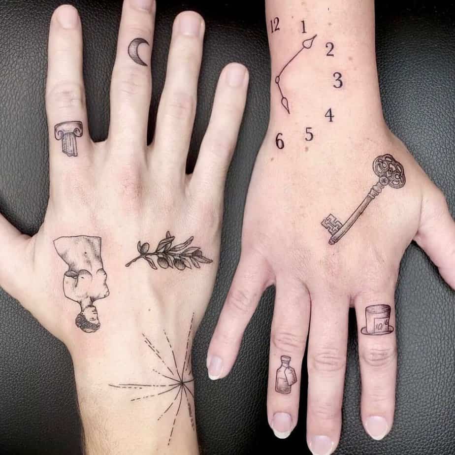 4. A patchwork tattoo on the hands 