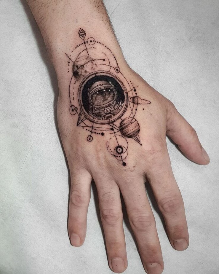 Divertente disegno di astronauta per la mano