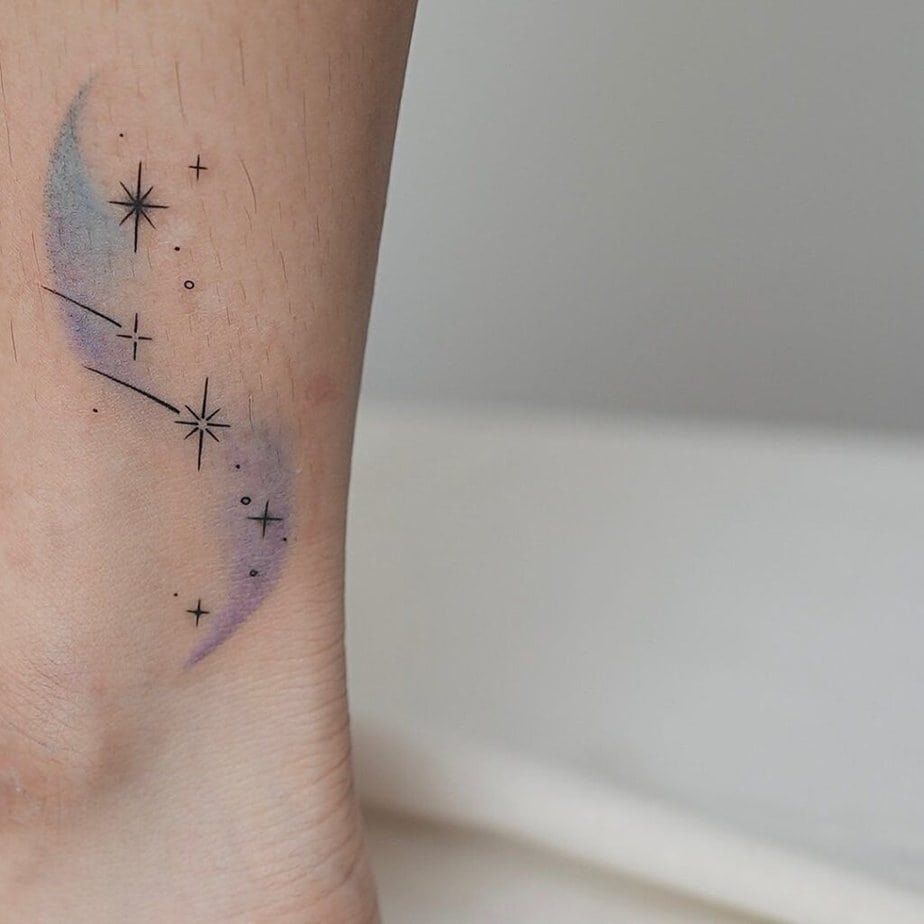 18. A shooting star tattoo above the ankle