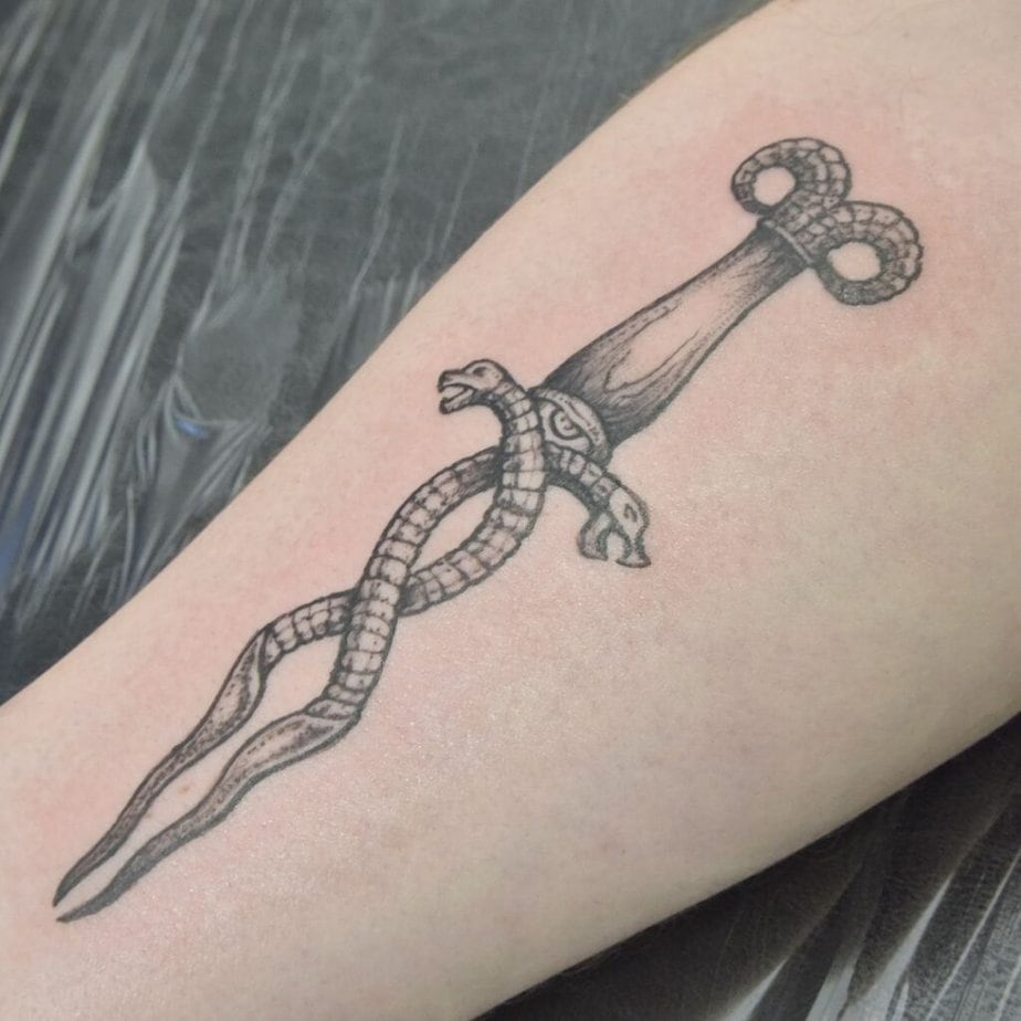 Unique dagger tattoo ideas