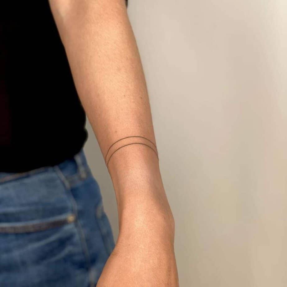 15. A line tattoo on the wrist 