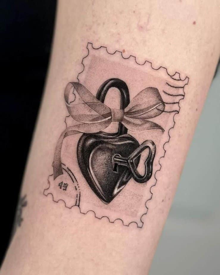 Tattoos with heart-shaped locks