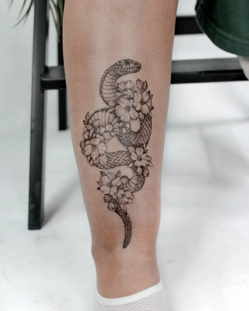 25 Spectacular Shin Tattoos That Are Worth The Pain