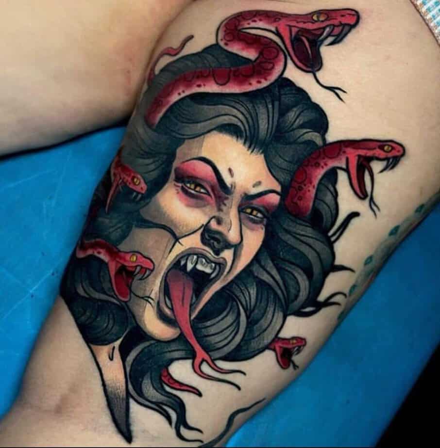Tatuaggio Medusa a colori