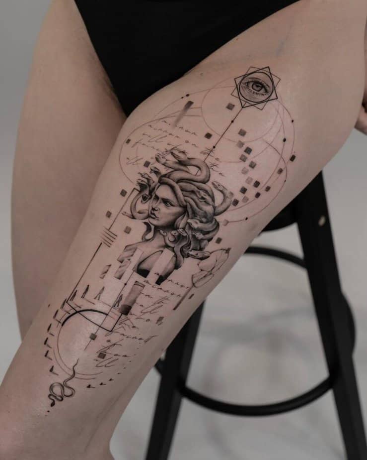 Tatuaggio geometrico Medusa