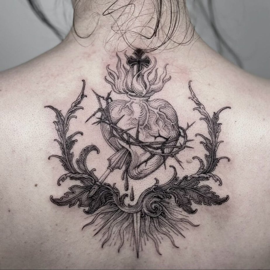 Tatuaggi con cuore sacro nero e grigio