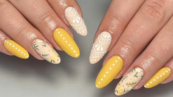 20 Vibrant Yellow Nails To Have Your Moment In The Sun