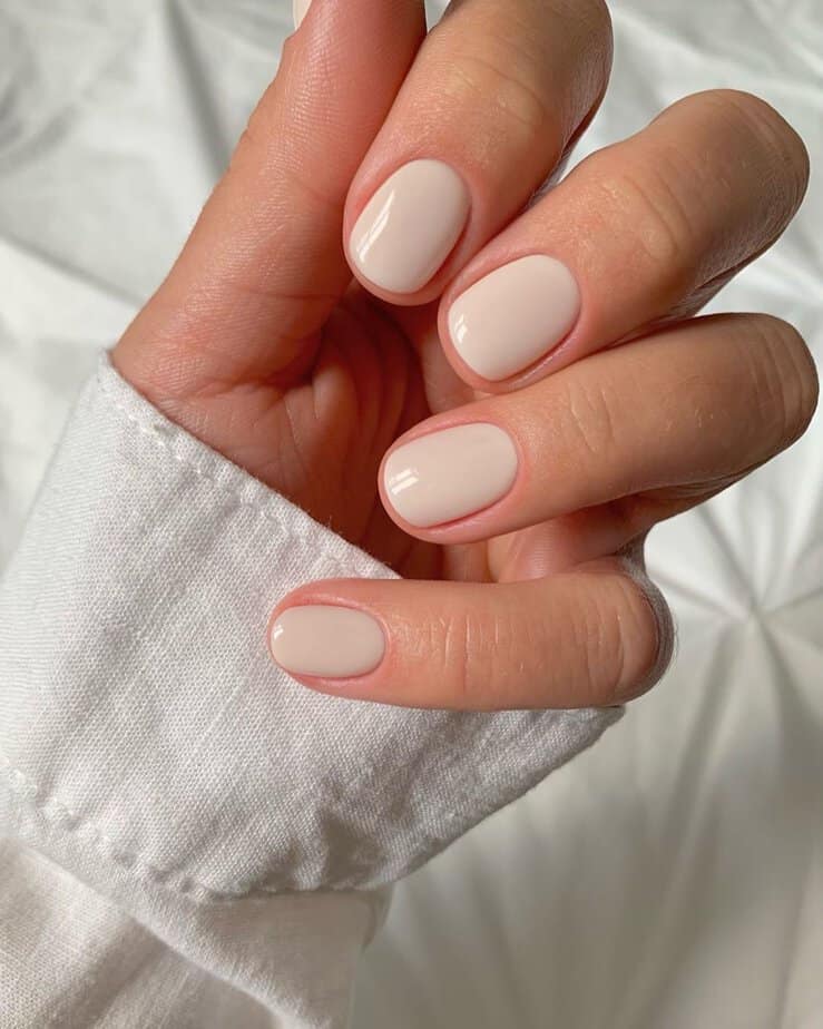 6. Short and sweet nude nail designs