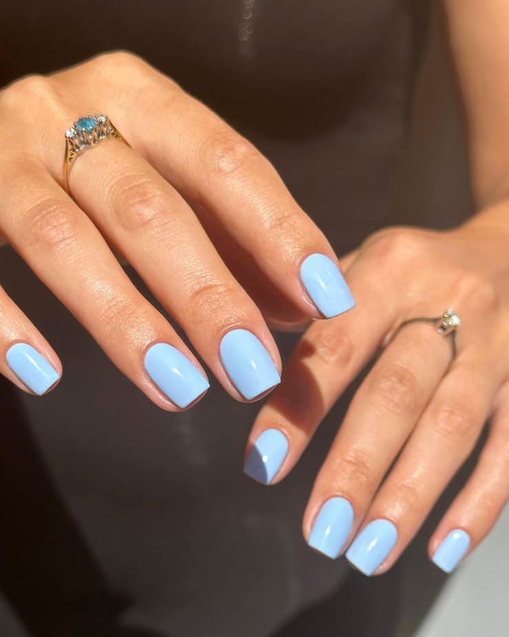 20 Disegni per unghie blu che non vi faranno sentire blu