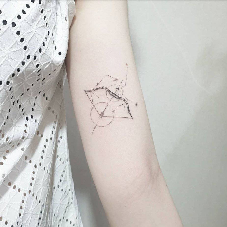 9. A geometric Sagittarius tattoo

