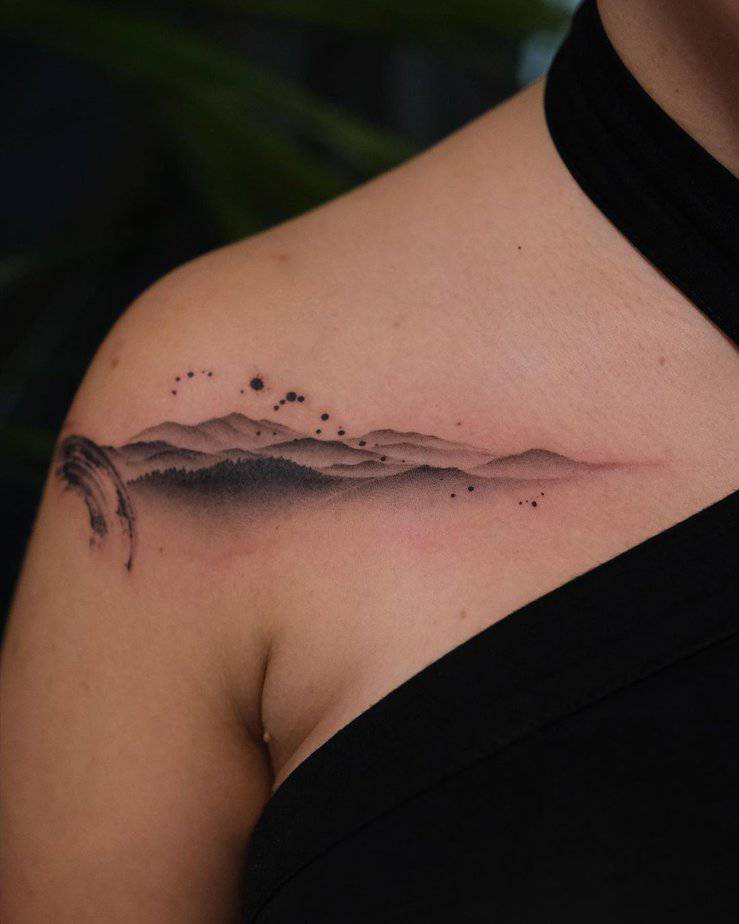 10. A mountain tattoo on the shoulder
