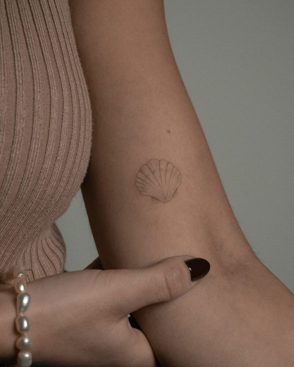 Shell Tattoo Meanings And 25 Jaw-Dropping Design Ideas