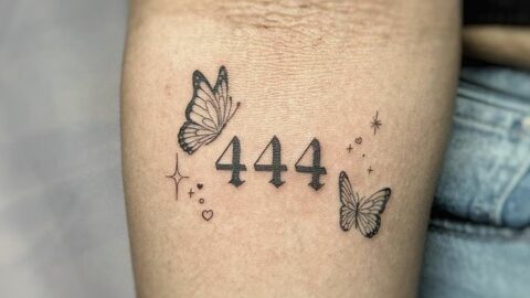 17 dolci e delicati tatuaggi con numeri d'angelo sul braccio.