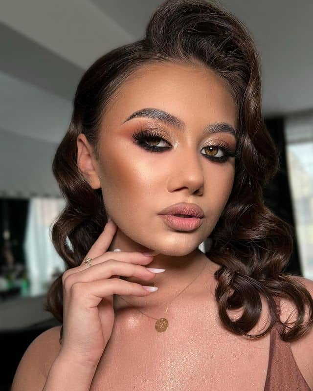 20 Dazzling Prom Makeup Ideas To Try In 2024